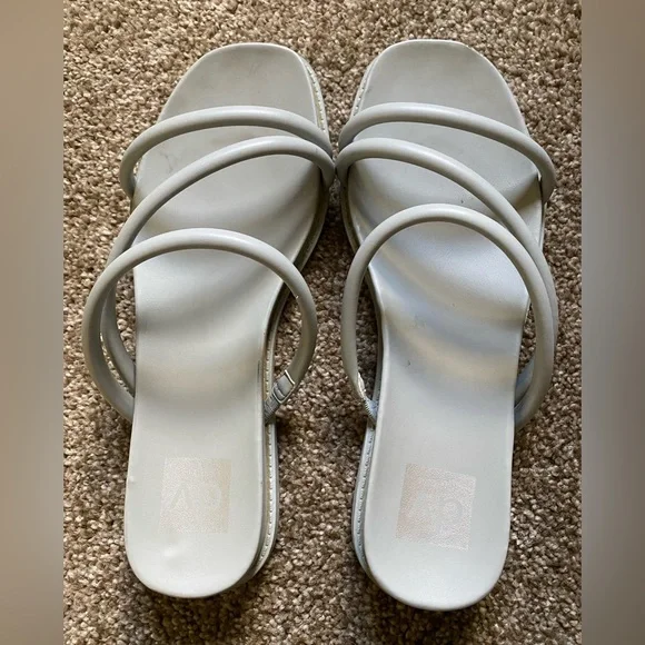 Dolce Vita Sandals - Picture 2 of 4